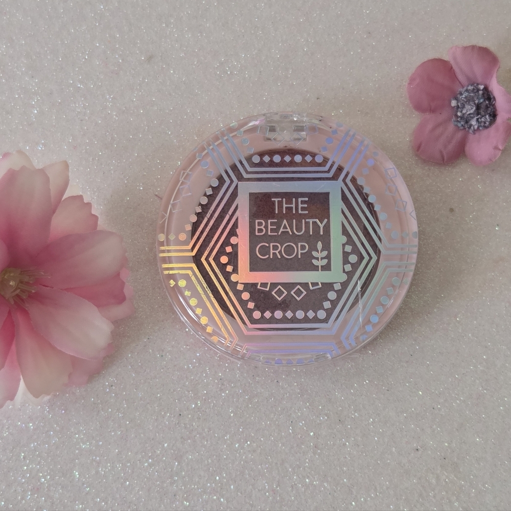 SEREN ✨️ The Beauty Crop Eyeshadow NWT - Picture 2 of 3